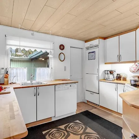 2 Bedroom Awesome In Fano
