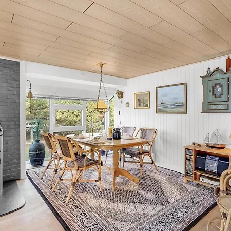 Holiday home 2 Bedroom Awesome In *